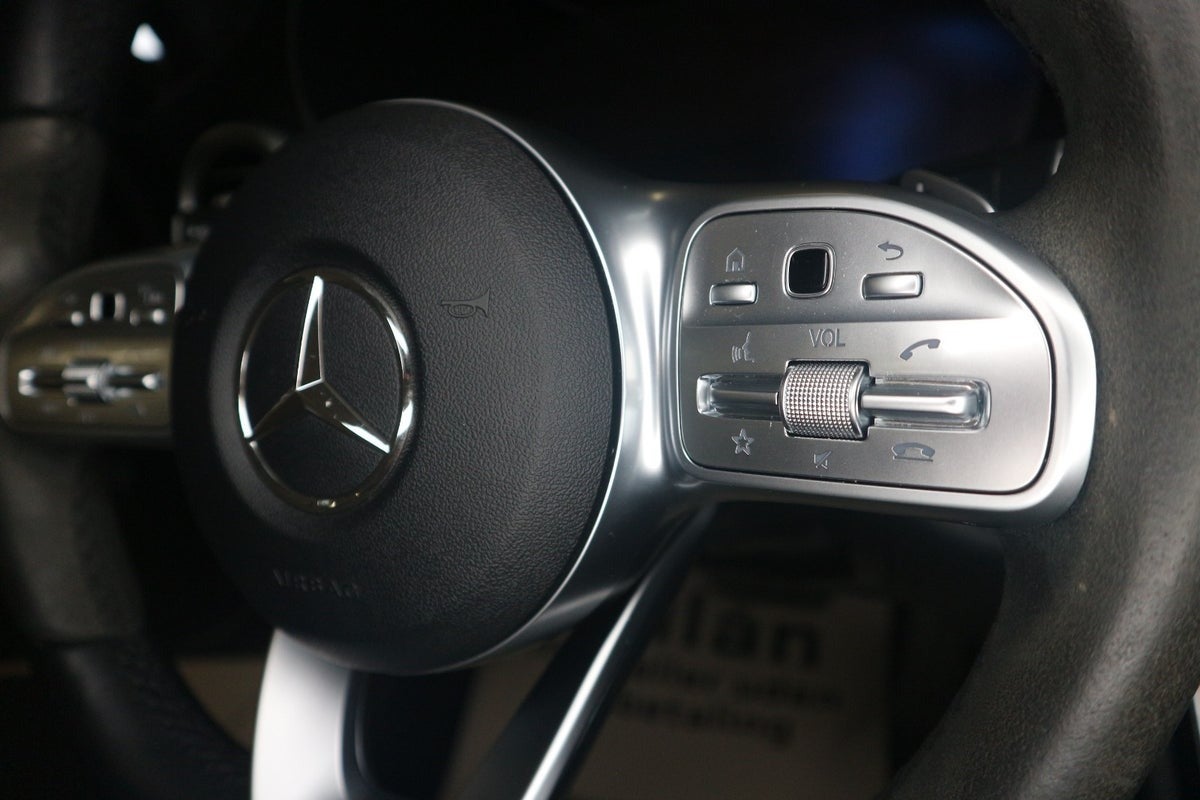 Mercedes C300 e AMG Line Night Edition stc. aut.