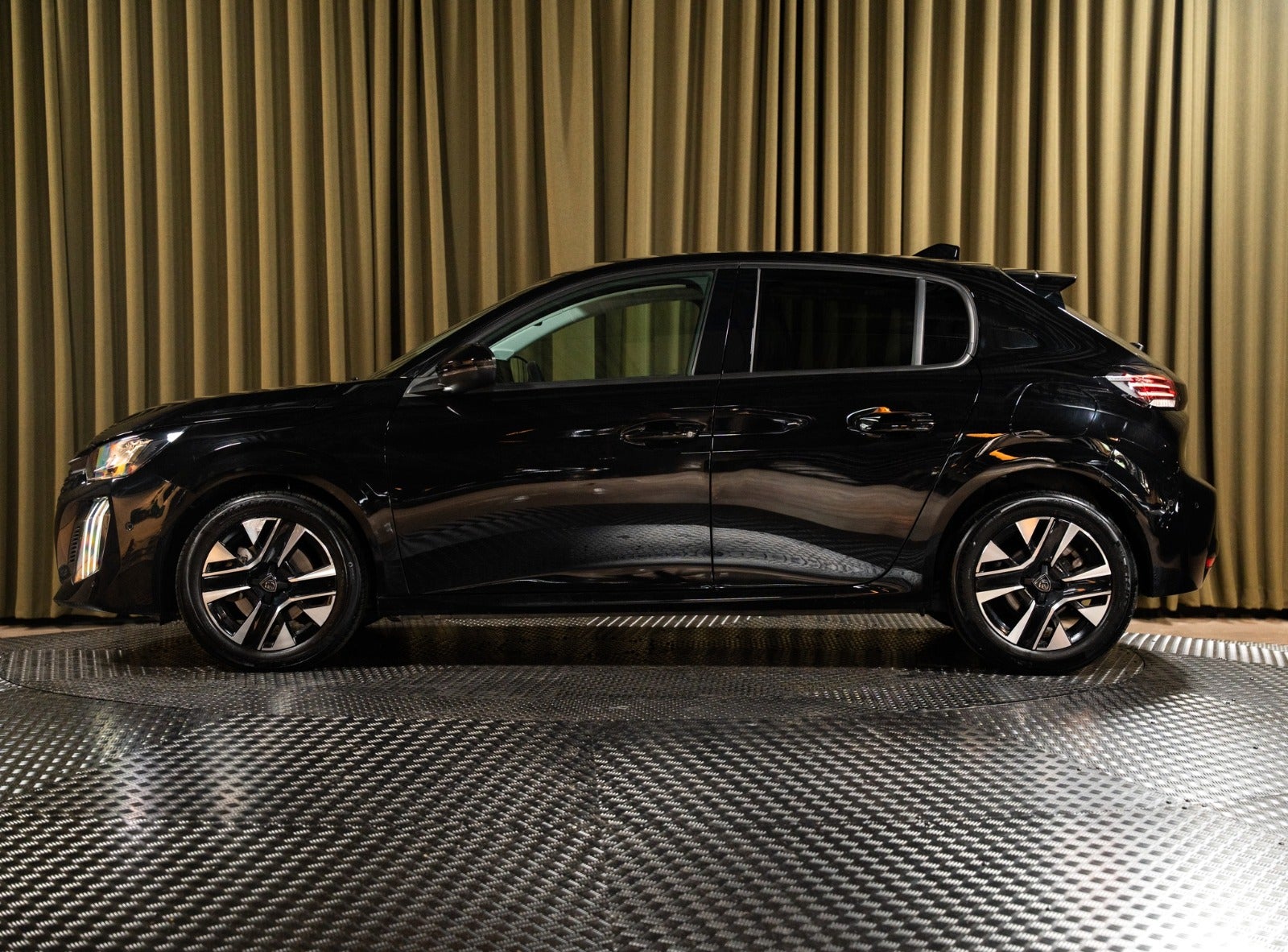 Billede af Peugeot 208 1,2 PureTech 100 Allure