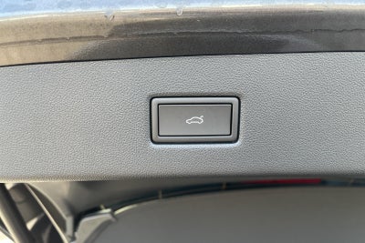 Ford Explorer Premium Extended Range