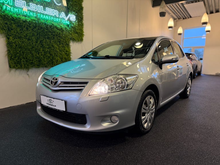 Toyota Auris T2