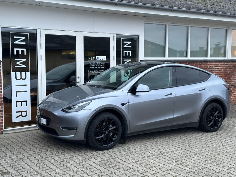 Tesla Model Y Long Range AWD