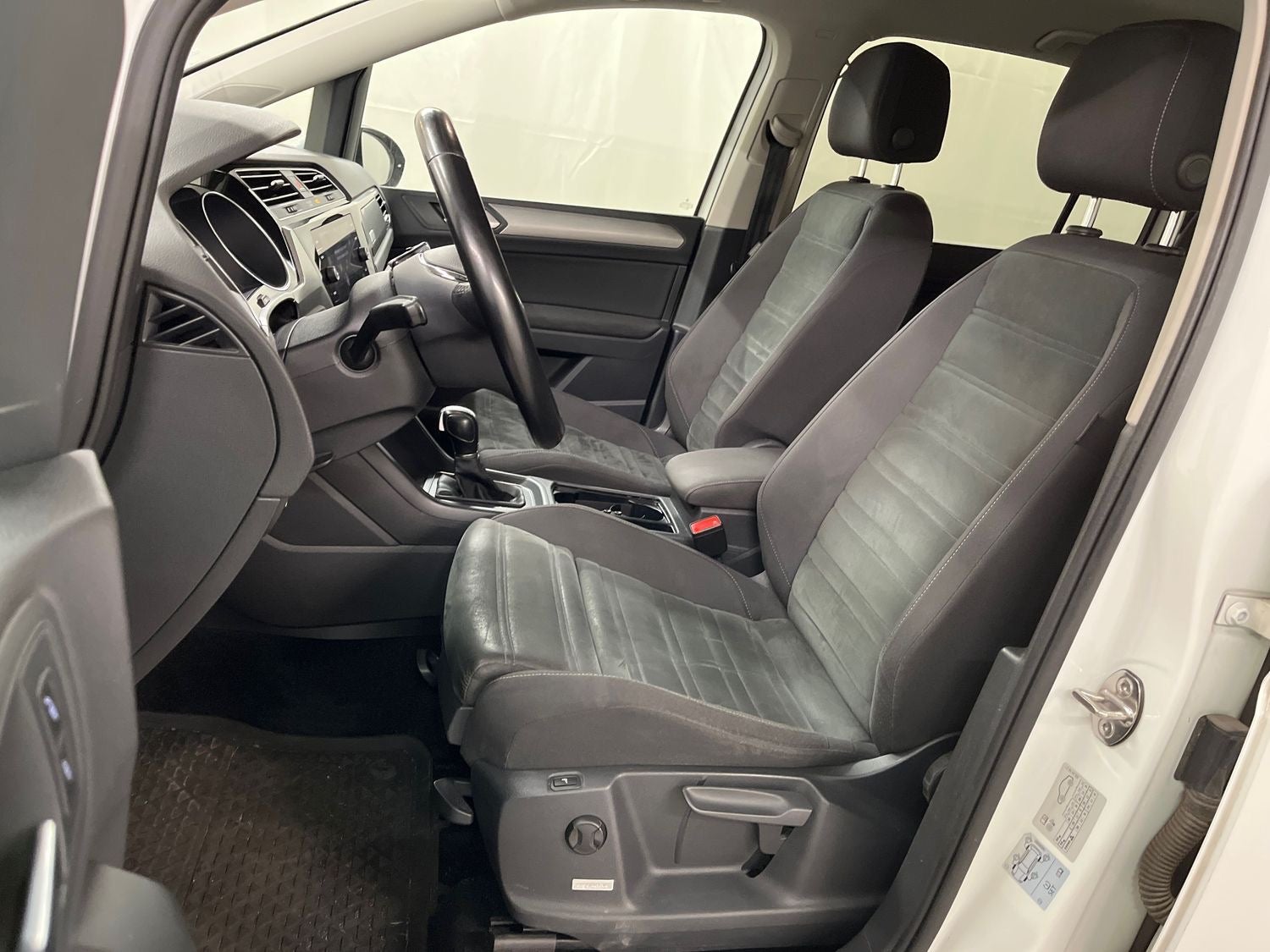 VW Touran TSi 150 Highline DSG 7prs