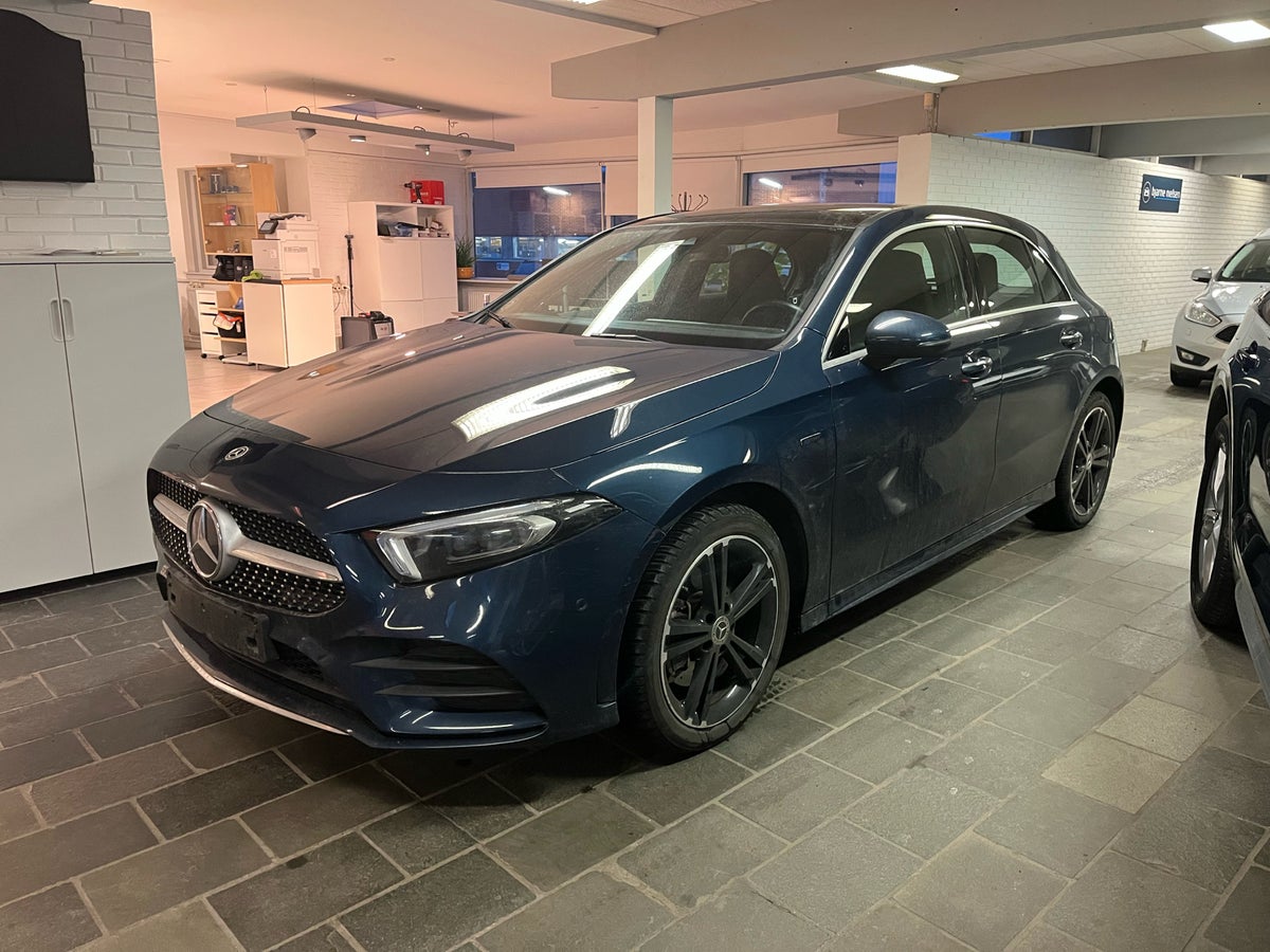 Mercedes A250 e AMG Line aut. billede 1