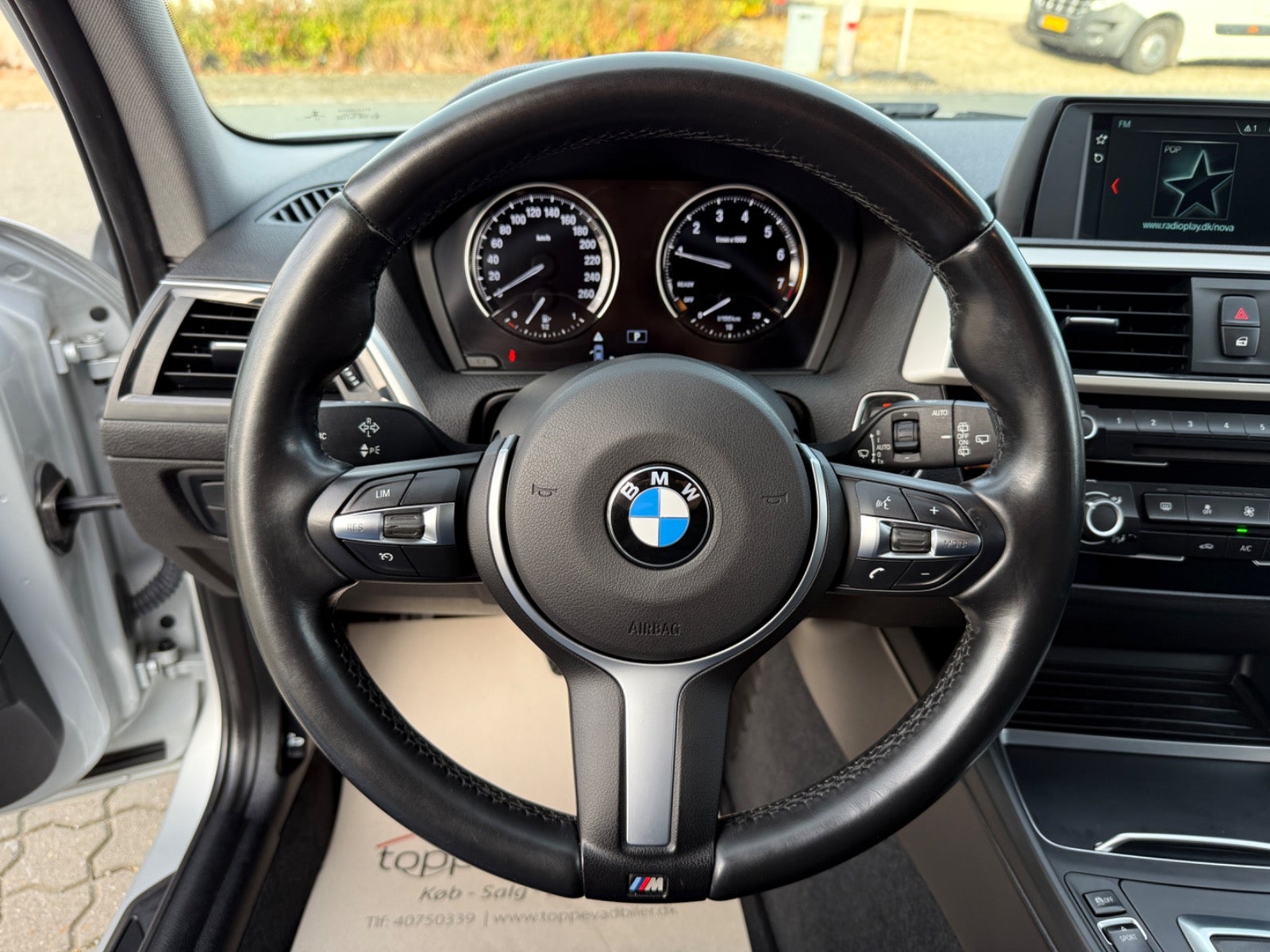 BMW 118i Connected aut.