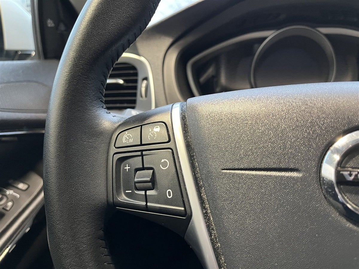 Volvo V40 T3 152 Momentum aut. billede 13