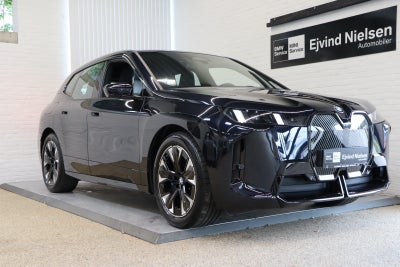 BMW iX xDrive45 M-Sport