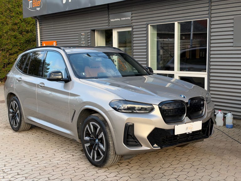 BMW iX3 Charged M-Sport