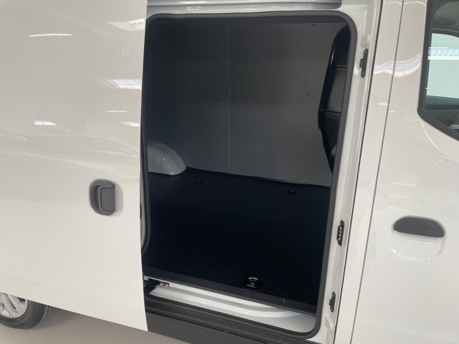 Billede af Maxus e-Deliver 3 50 Cargo Van LWB