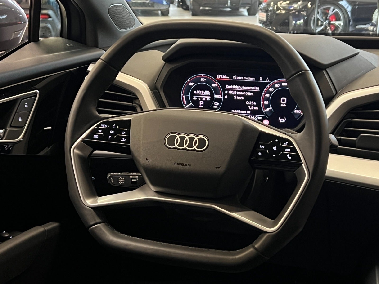 Audi Q4 e-tron 2024