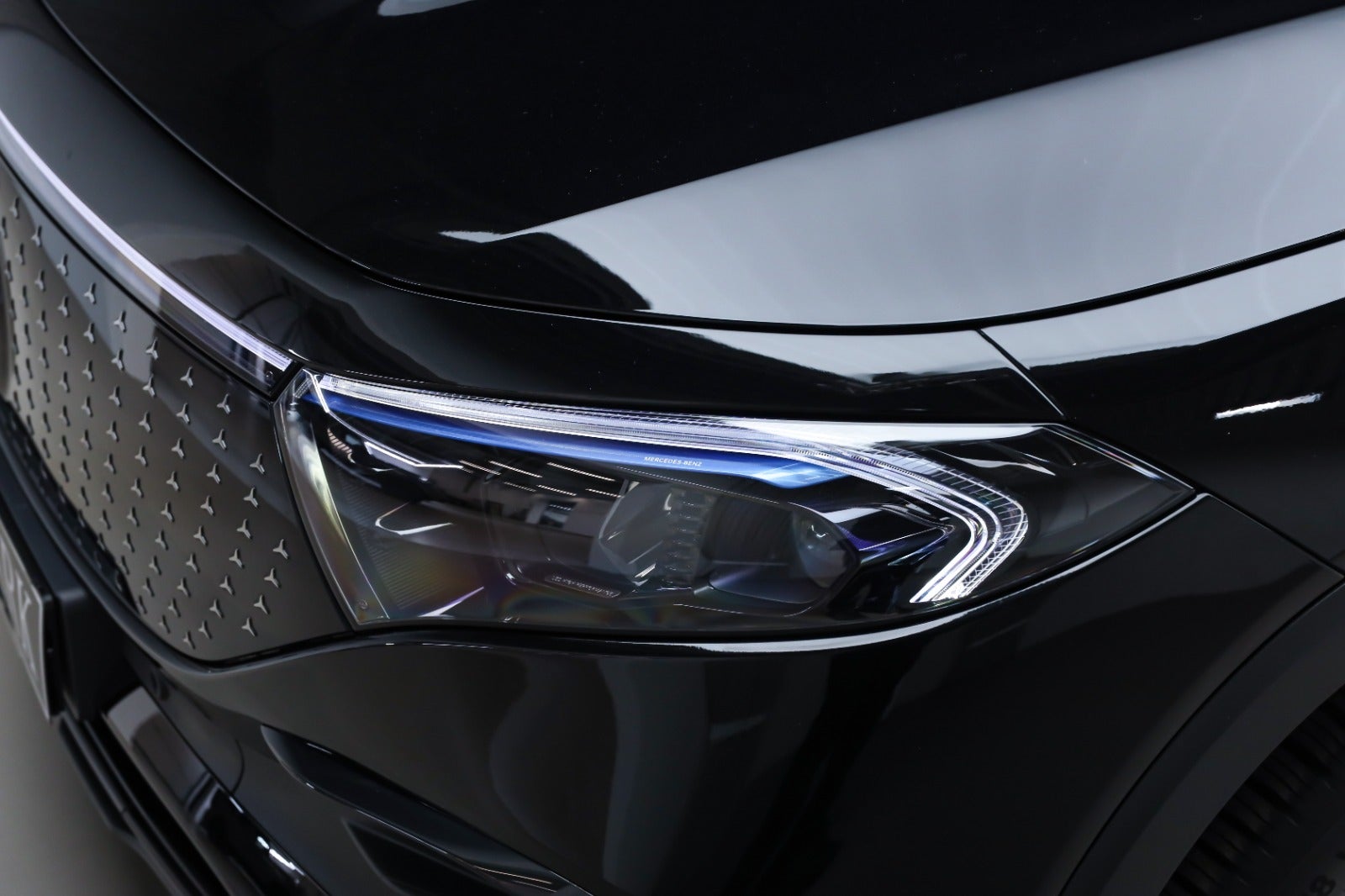 Mercedes-Benz EQB 250+ (8/8)