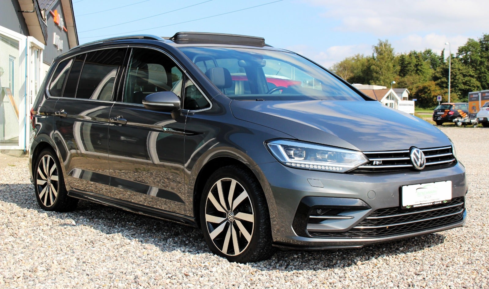 VW Touran TDi 190 R-line DSG Van