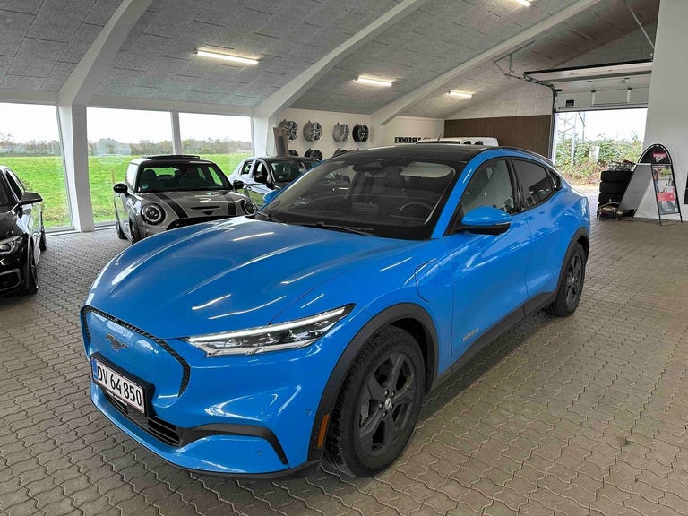 Ford Mustang Mach-E Standard Range