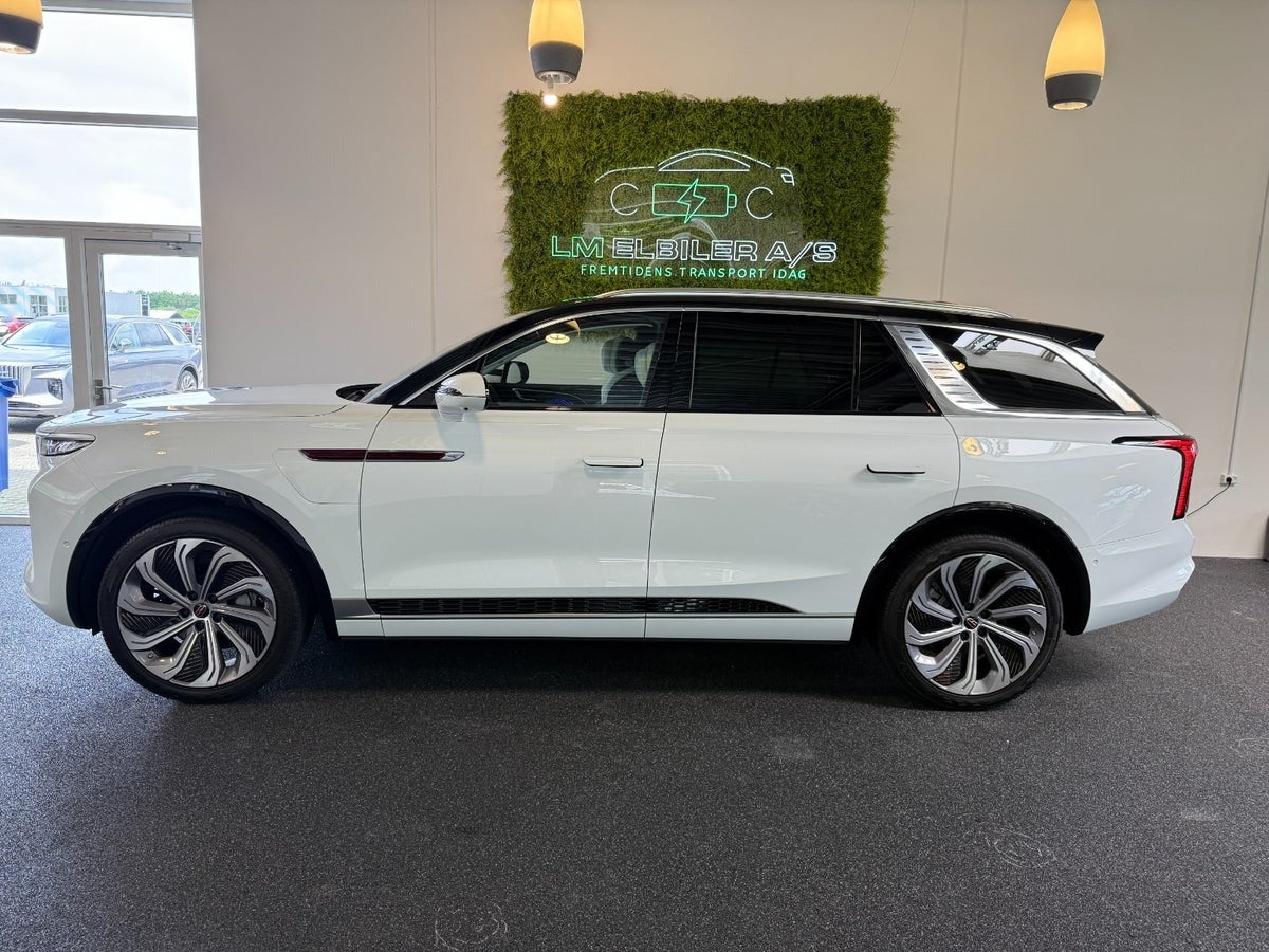 Hongqi E-HS9 Exclusive+