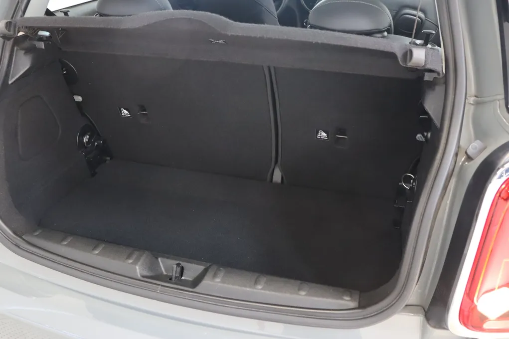 MINI Cooper SE Camden Edition