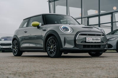 MINI Cooper SE Essential