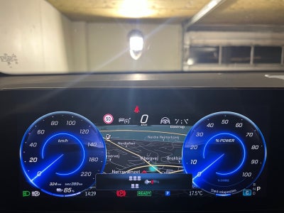 Mercedes EQB300 Progressive 4Matic Van