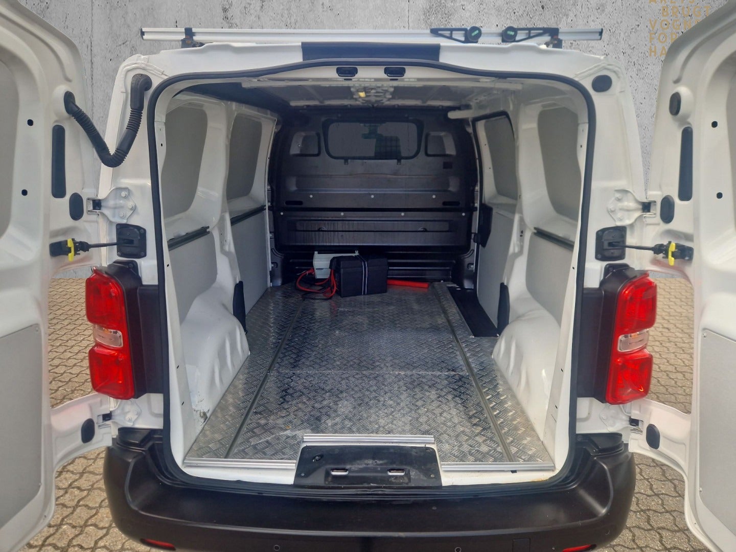 Billede af Peugeot Expert 2,0 BlueHDi 120 L2 Plus Van