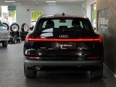Audi e-tron quattro