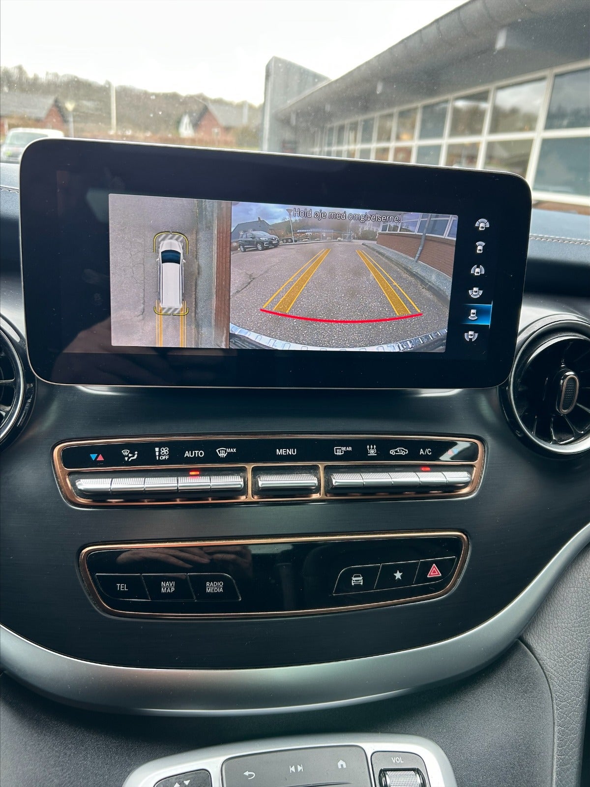 Billede af Mercedes EQV300  Avantgarde L
