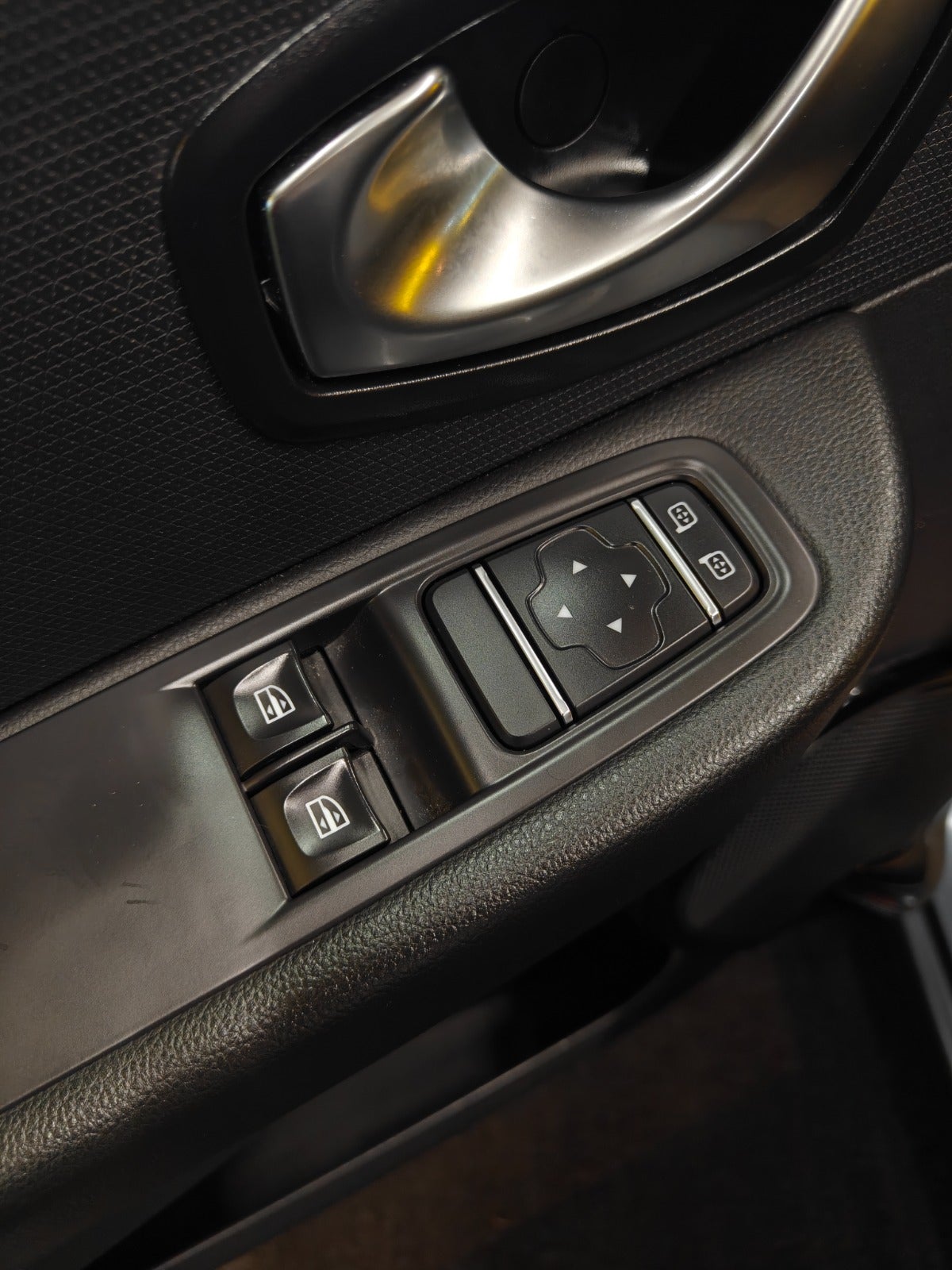 Billede af Renault Clio IV 0,9 TCe 90 Expression Sport Tourer