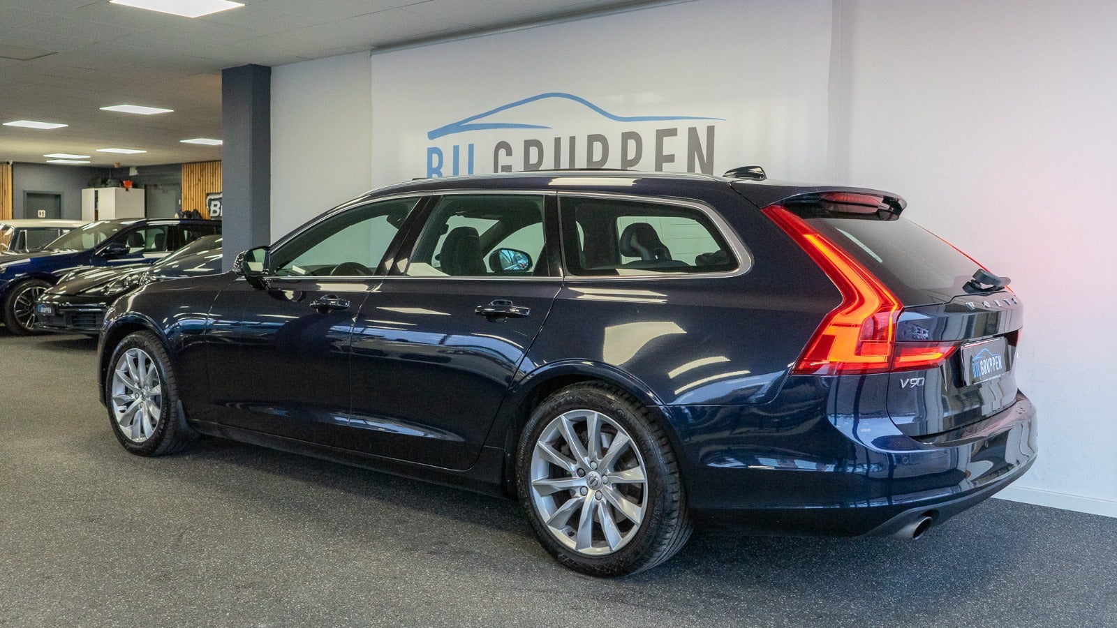 Billede af Volvo V90 2,0 D5 235 Momentum aut. AWD