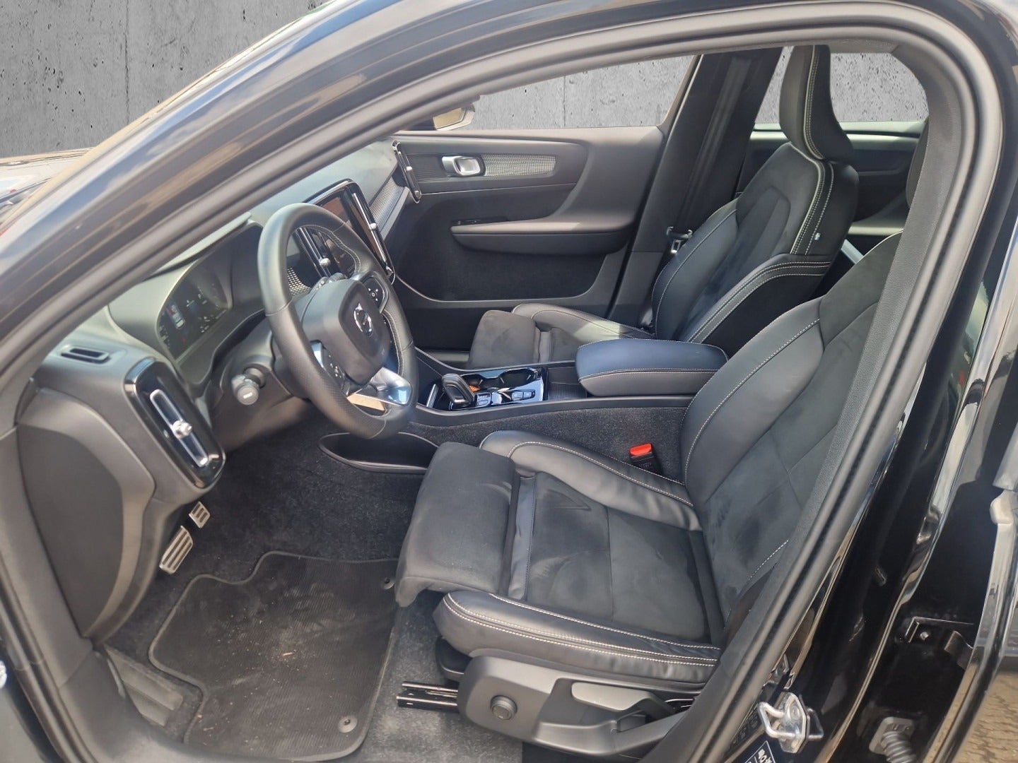 Billede af Volvo XC40 1,5 T5 ReCharge R-Design aut. Van