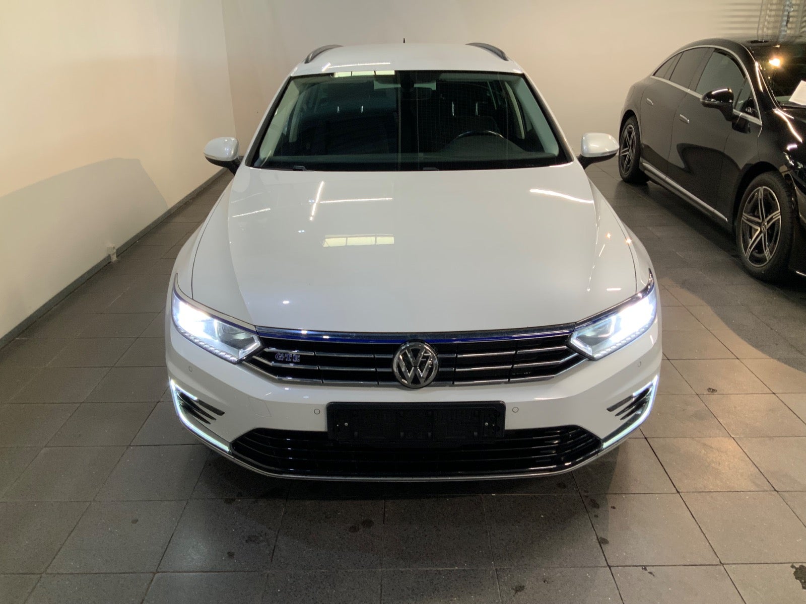 VW Passat (2/8)