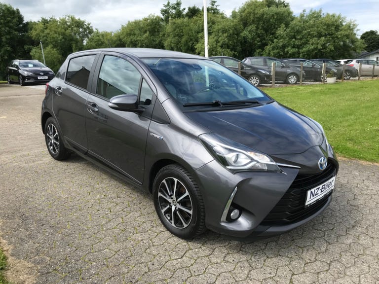 Toyota Yaris Hybrid H2 e-CVT