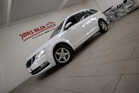 Skoda Octavia TDi 115 Style Combi DSG