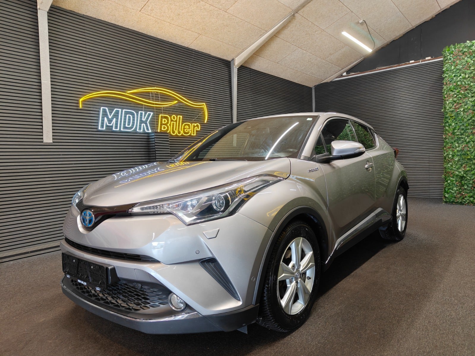 Billede af Toyota C-HR 1,8 Hybrid C-HIC CVT