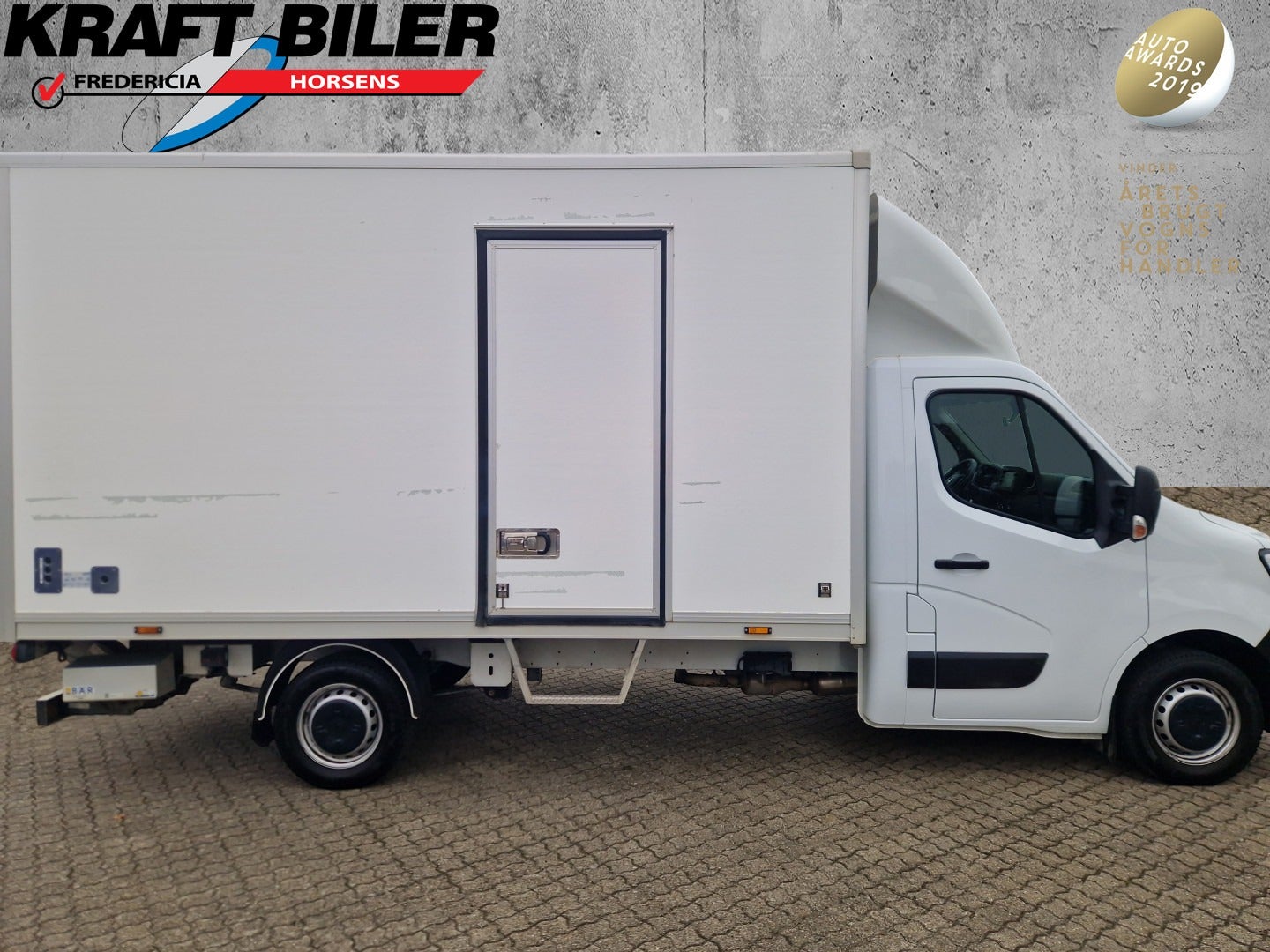 Billede af Renault Master IV T35 2,3 dCi 165 Alukasse m/lift Tekno
