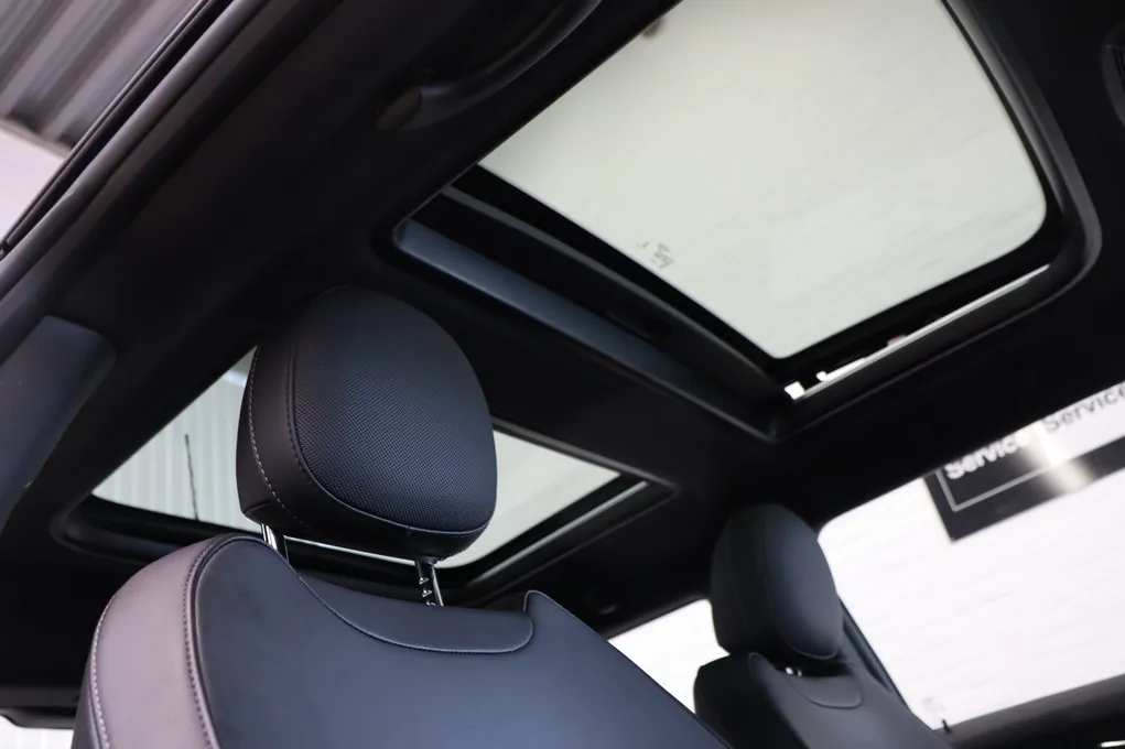 MINI Cooper SE Camden Edition