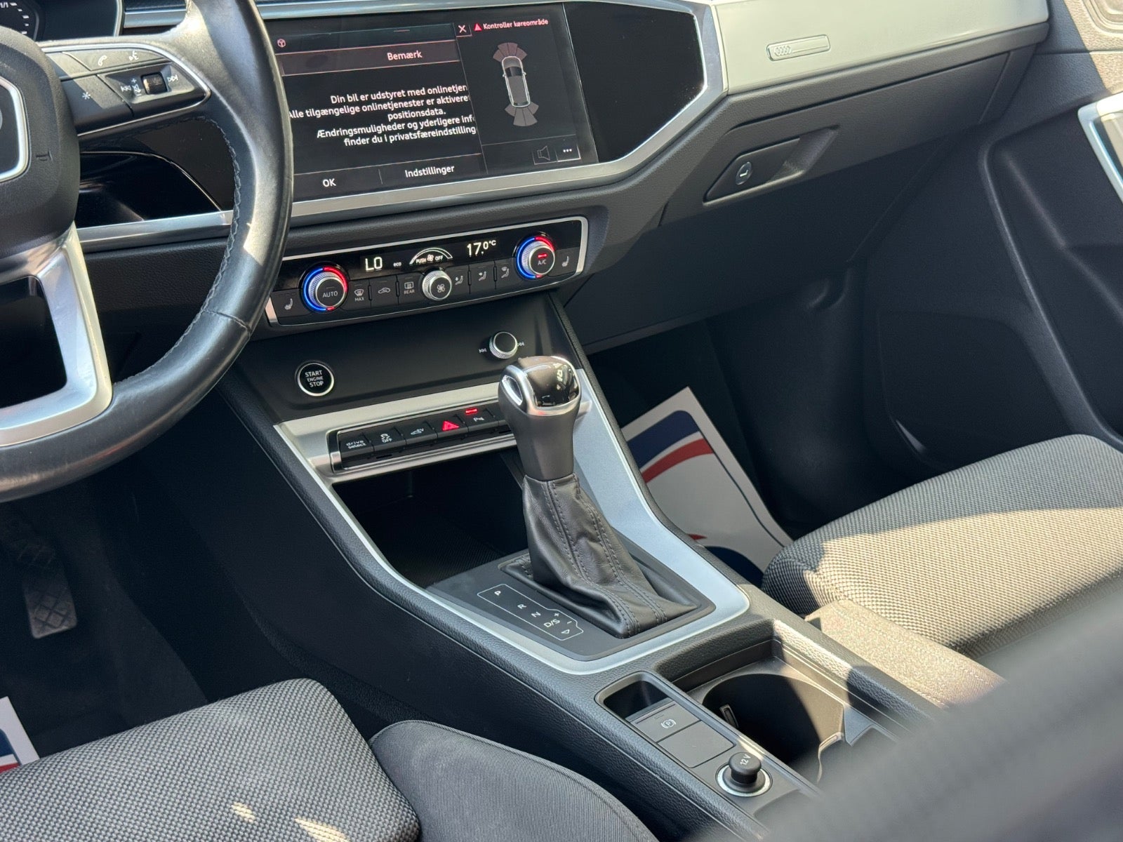 Billede af Audi Q3 45 TFSi e Attitude plus S-tr.