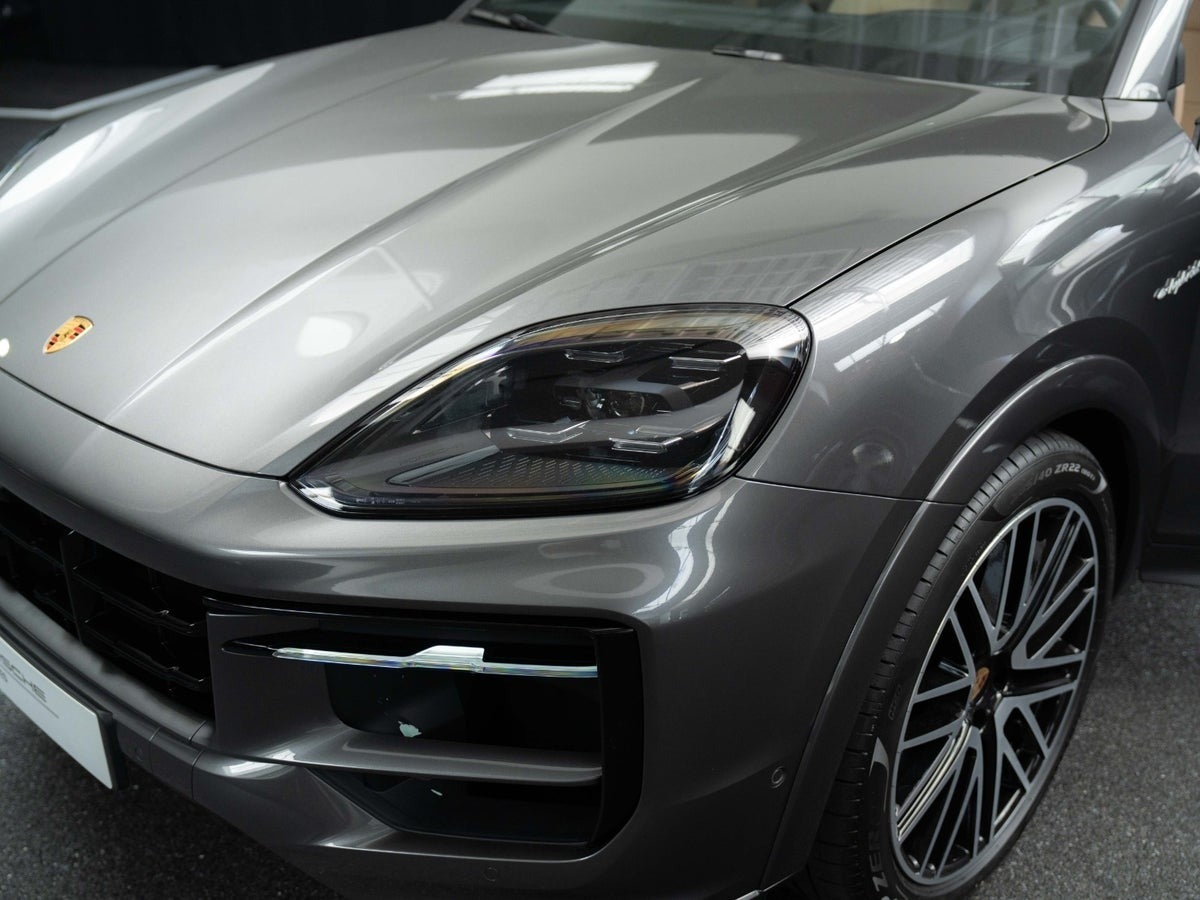 Gallery image 8 of 18