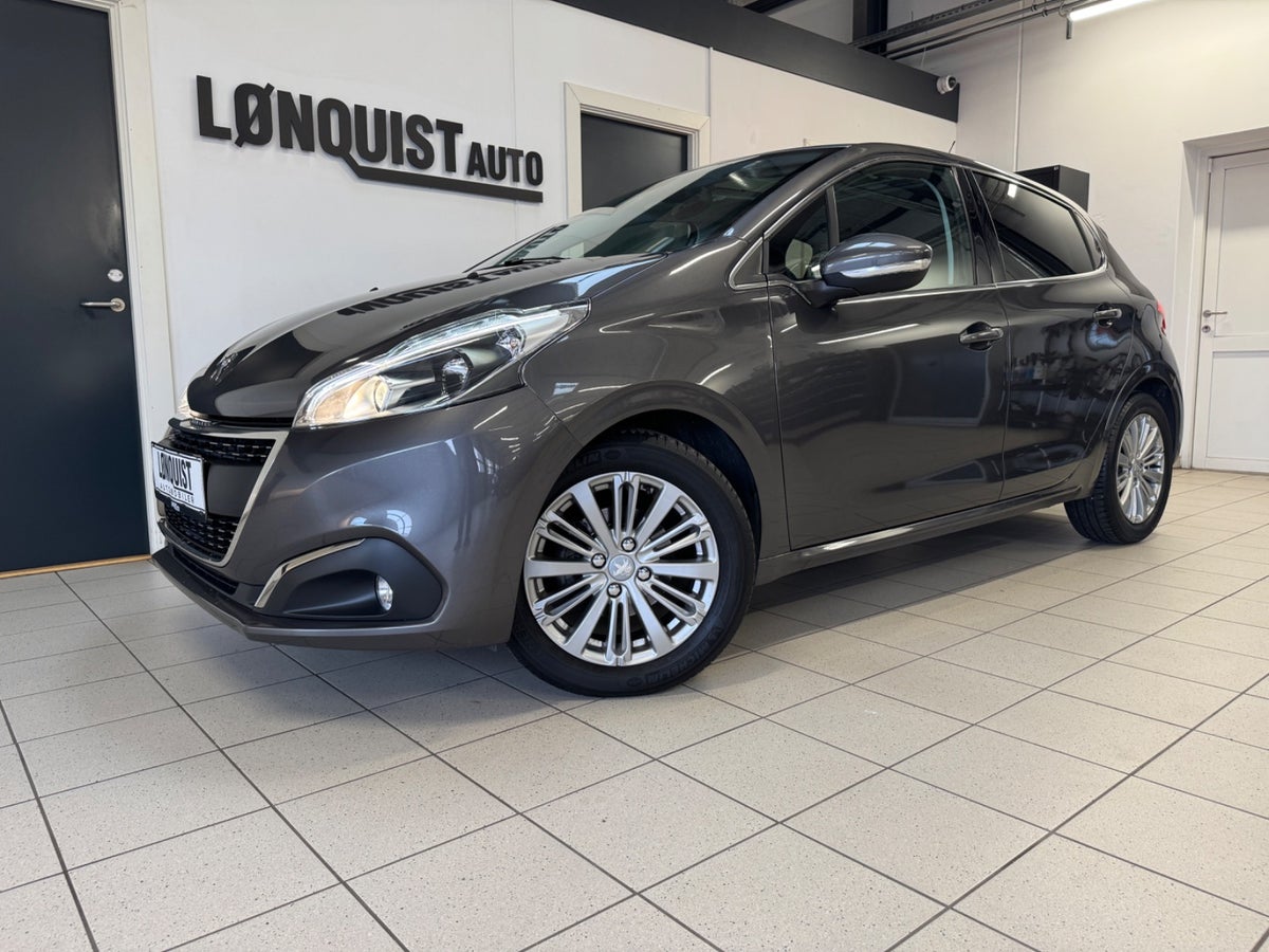 Peugeot 208 PureTech 82 Allure Sky