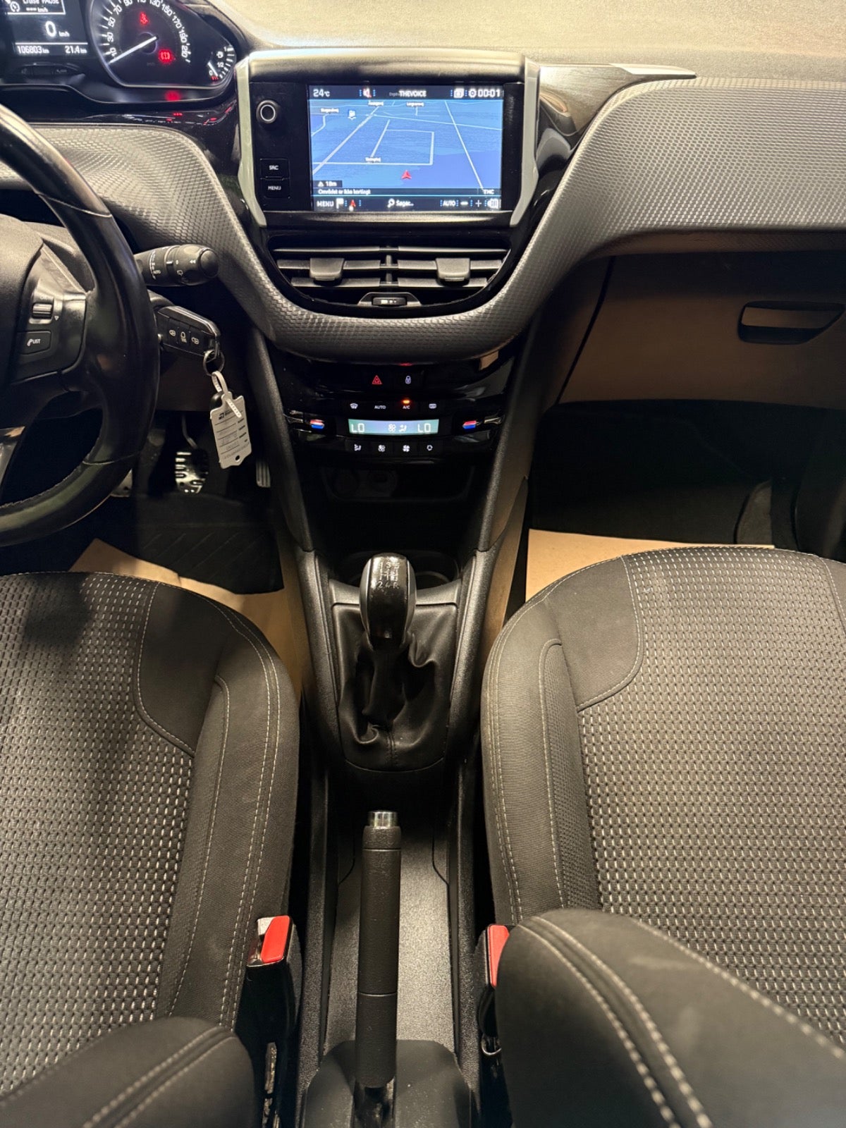 Billede af Peugeot 208 1,2 PureTech 82 Allure Sky