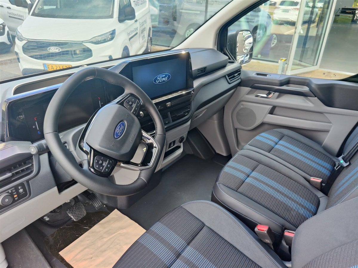 Ford E-Transit Custom 320L Sport billede 4