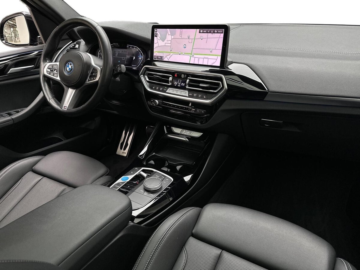 BMW iX3 Charged M-Sport billede 10
