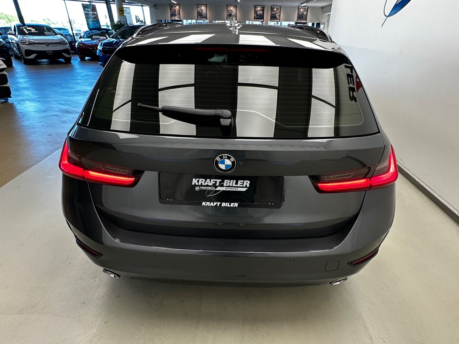 Billede af BMW 320d 2,0 Touring Sport Line aut.