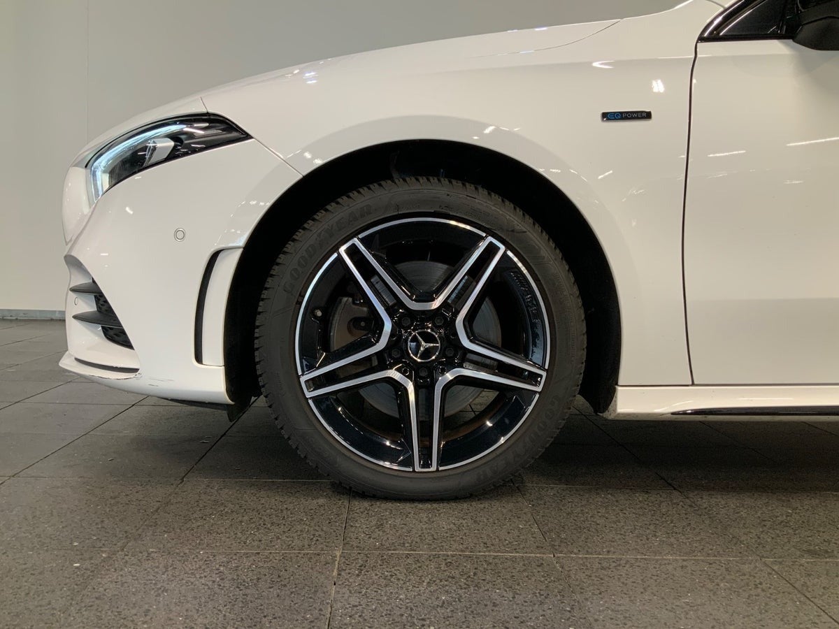 Mercedes-Benz A 250 e