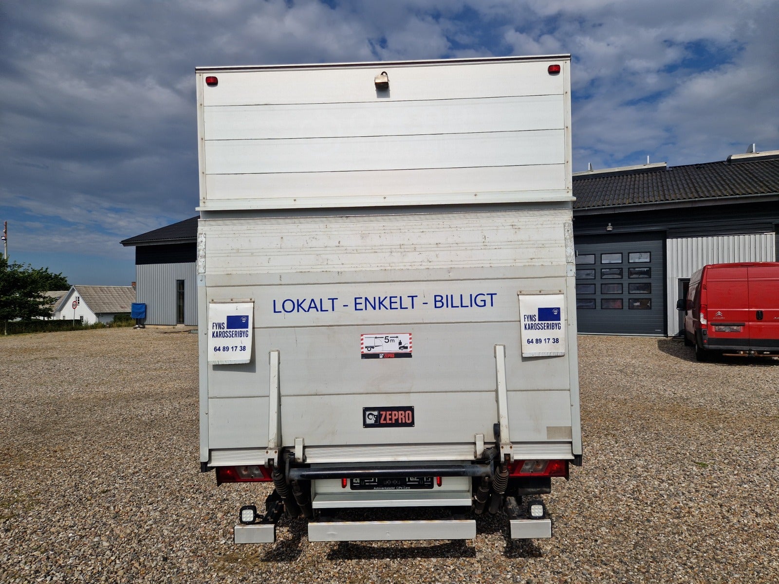 Billede af Ford Transit 350 L4 Chassis 2,0 TDCi 160 Alukasse m/lift FWD