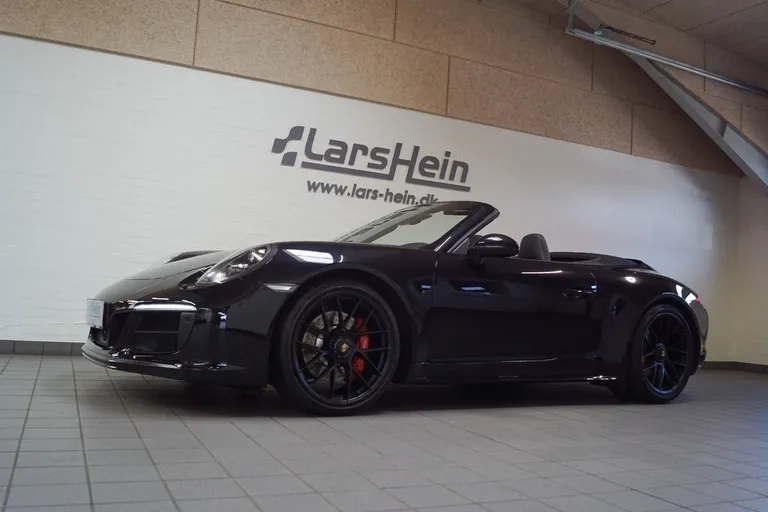Porsche 911 Carrera 4 GTS Cabriolet PDK