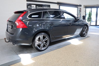Volvo V60 D4 181 Momentum aut. Van