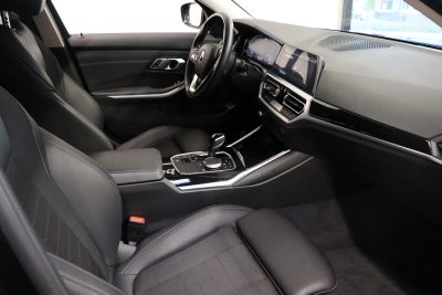 BMW 330e Touring Sport Line aut.