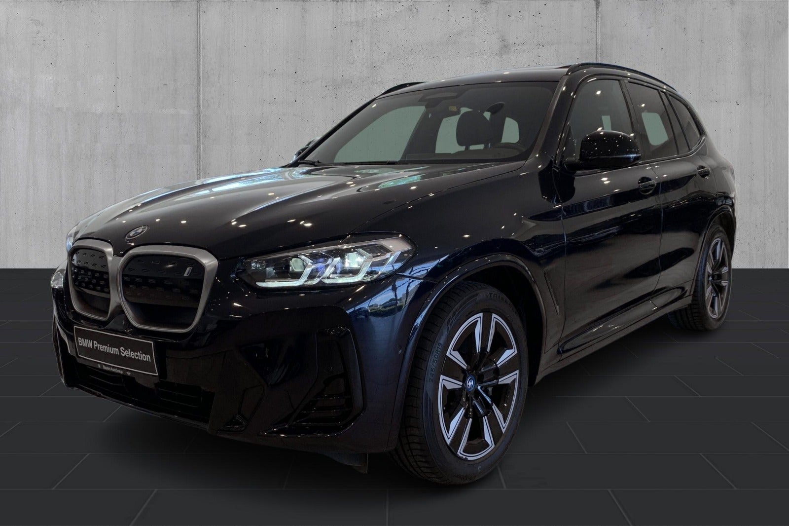 BMW iX3 Charged M-Sport