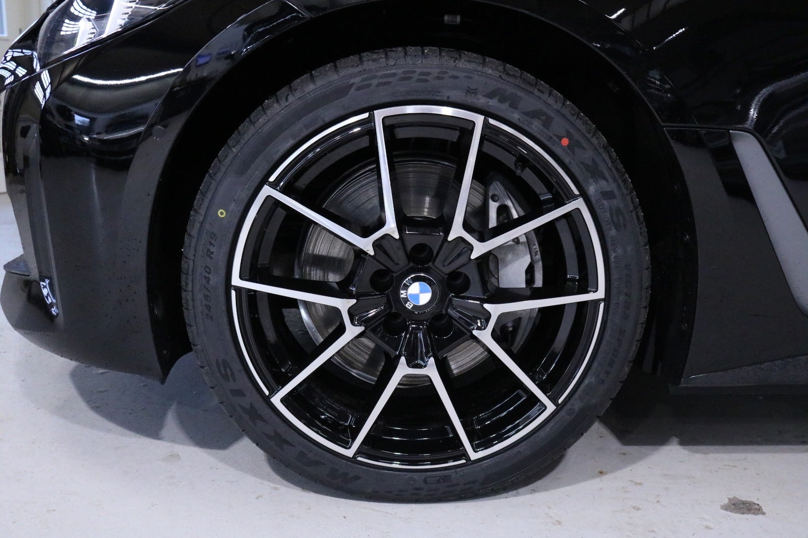 BMW i4 eDrive35