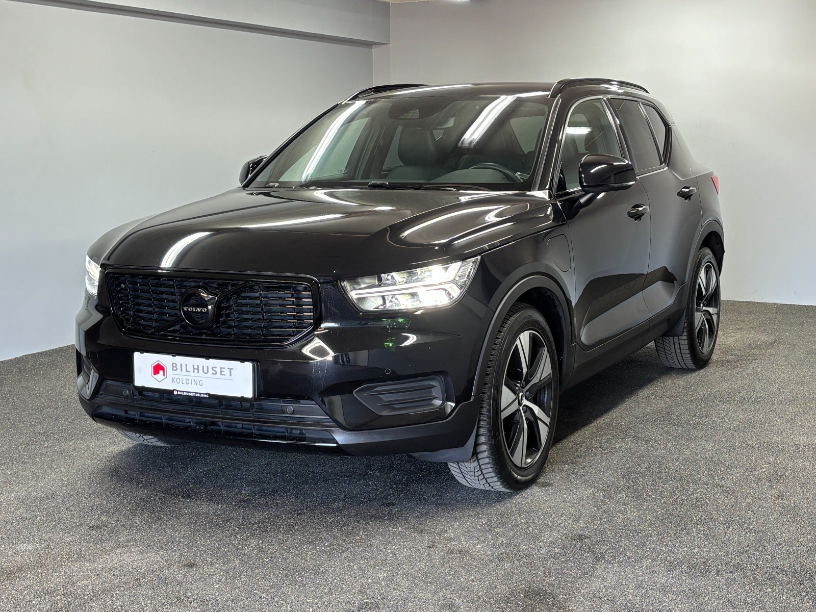 Billede af Volvo XC40 1,5 T4 ReCharge R-Design aut.