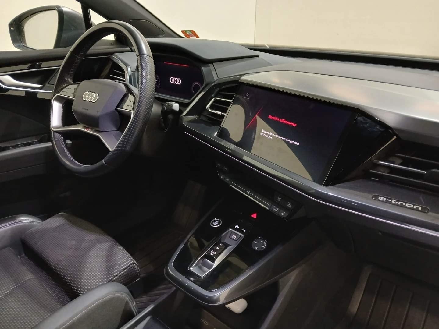 Audi Q4 e-tron Advanced S-line