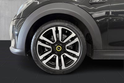 MINI Cooper SE Essential