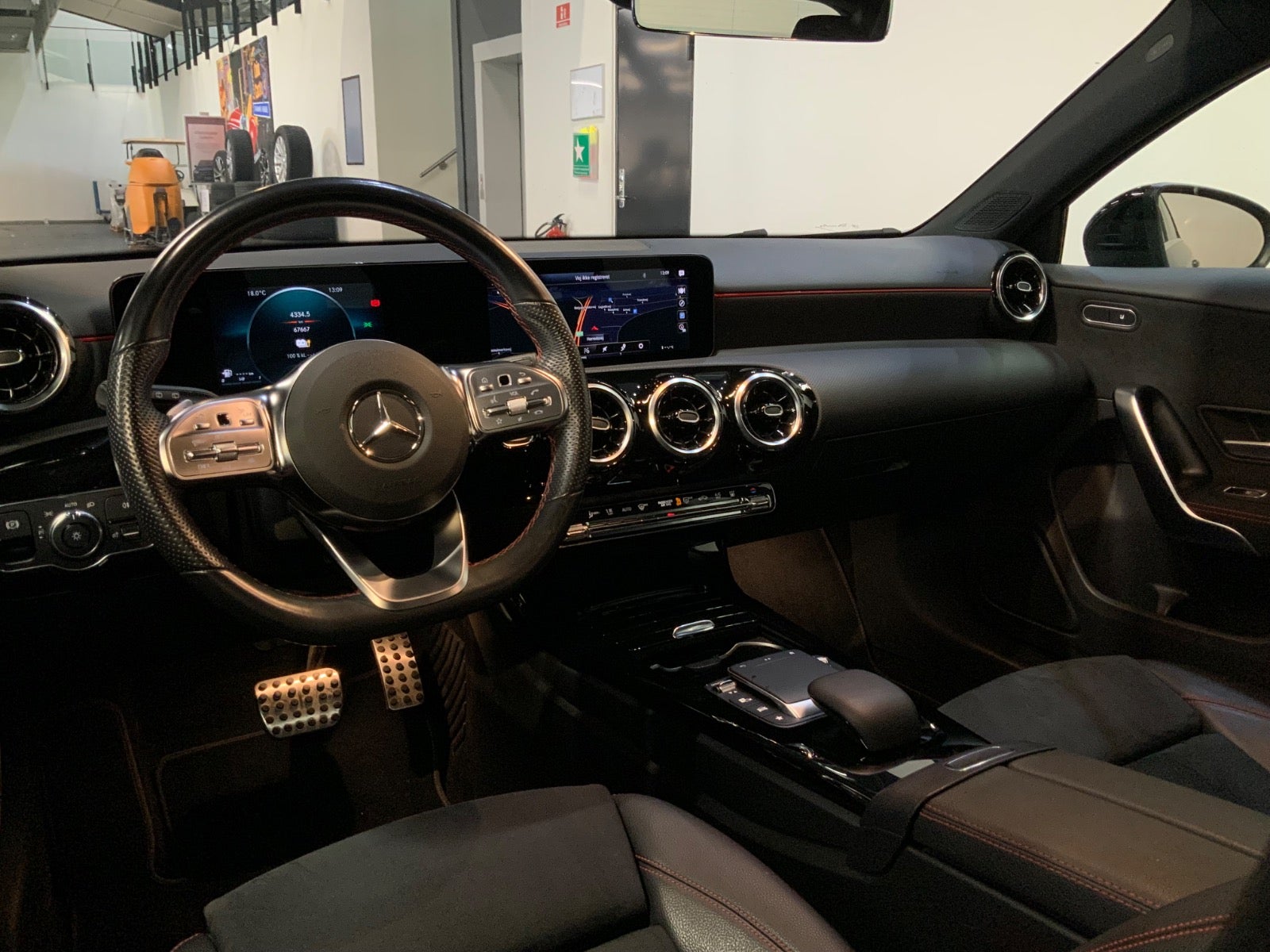 Mercedes-Benz A 250 e